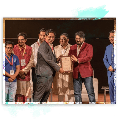 Mr. Arunava Chatterjee receiving The Best Startup Idea Award from Mr. Babul Supriyo, the Minister of IT and Tourism Department, Government of West Bengal